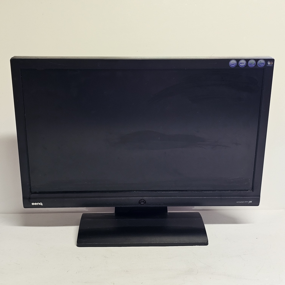 BenQ G900HD 18.5” LCD Monitor with Power & VGA Cable